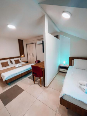 Astoria Apartments Rooms for 4